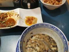 -邹开喜·小海鲜醉鸡煲·潮汕鲜切牛肉店(襄阳北路店)