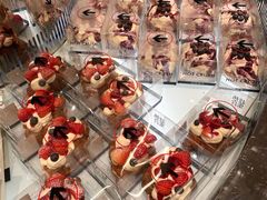 -HOT CRUSH趁热集合·现烤面包(环球港店)