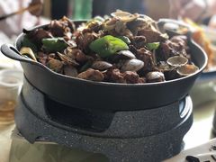 特色蛤蜊炒鸡-红楼饭店(孙村店)