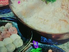 -辉哥火锅(虹桥路店)