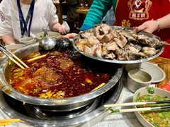 -肖肖酸萝卜鱼火锅(总店)