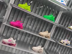 -BALENCIAGA(德基广场店)