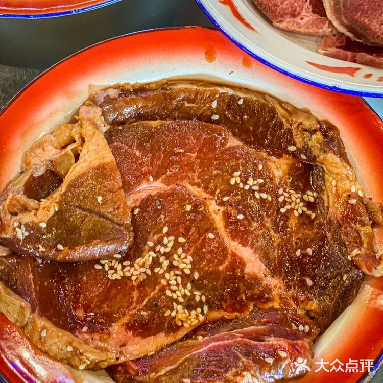 复古风爆棚的烤肉~正宗东北地摊口味