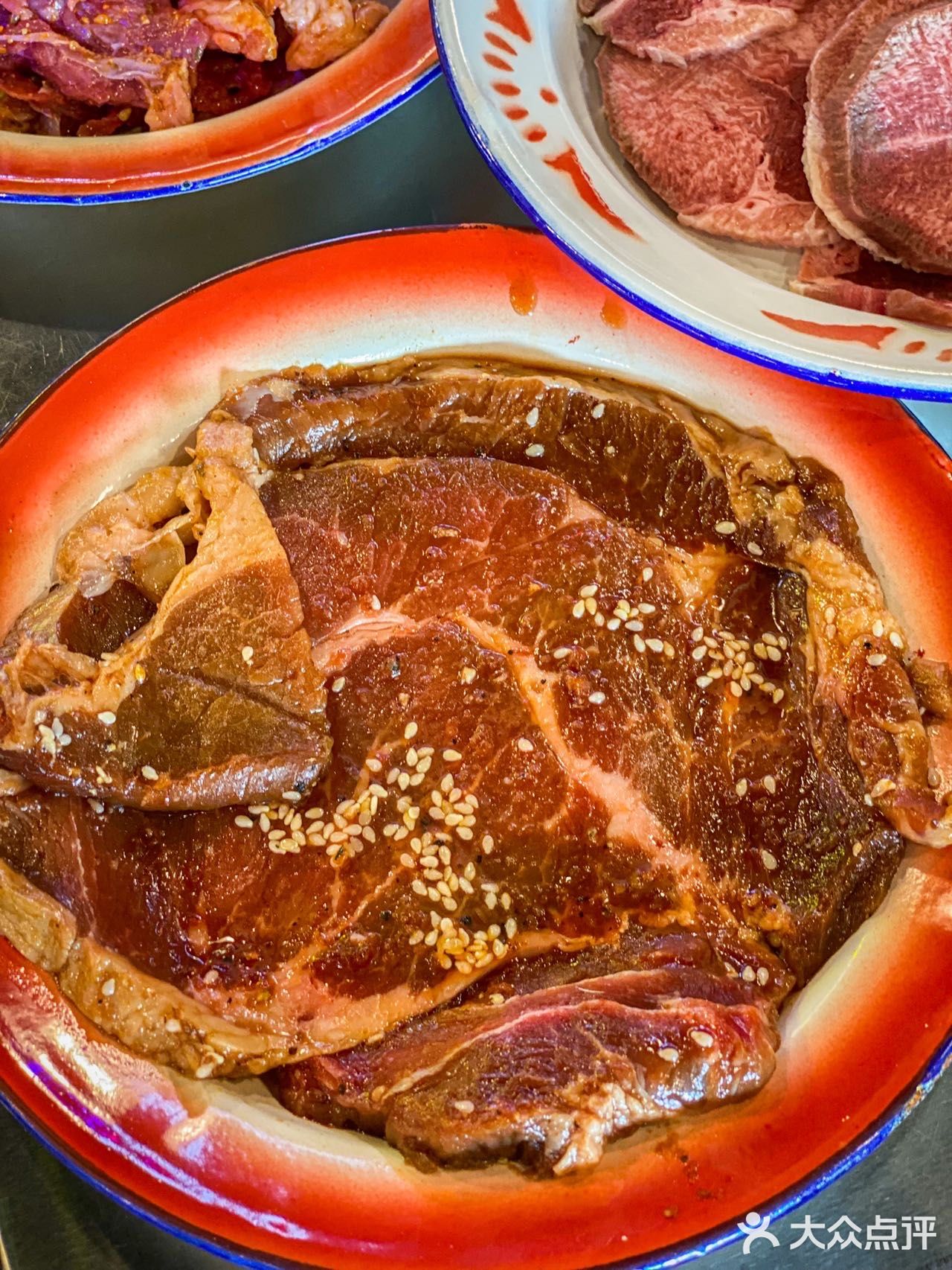 复古风爆棚的烤肉~正宗东北地摊口味