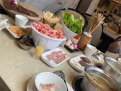 -海上明月海鲜火锅 鲜切牛肉