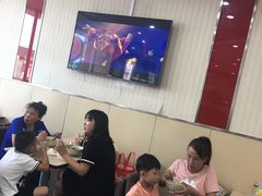 大堂-李先生牛肉面大王(营口大润发店)