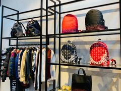 -MCM(比斯特上海购物村店)