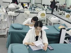 -首脑美容美发化妆美甲培训学校(长沙校区)