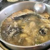 服务到位，套餐物美价廉，火锅汤底和菜品很棒，量很足