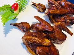 脆皮带汁乳鸽-天府掌柜(九眼桥店)