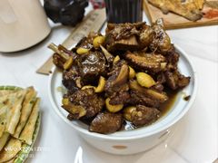 -何适山庄 ·可团建(水长城P2停车场店)