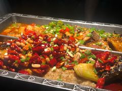 -鸣记脆皮烤鱼·海鲜烤鱼(三八广场店)