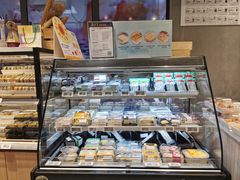 面包甜点陈列柜-盒马鲜生(皇庭广场店)