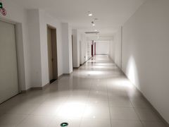 -百联临沂购物中心(临沂路店)