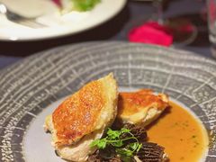 蘑菇鸡胸慕斯-wann lounge 低温慢煮牛排·清吧