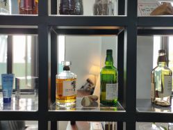 -塞巴斯汀SEBASTIAN专业美发店