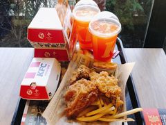 -肯德基(东安路站店)