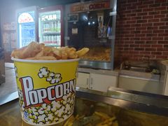 -中影荟星激光影城(西丽店)