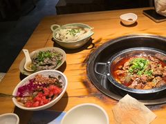 -大众跷脚牛肉馆·非遗传承单位(峨眉山店)