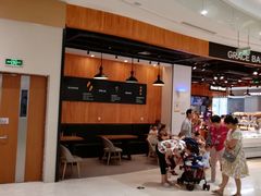 -格瑞思动物奶油生日蛋糕(圆融店)