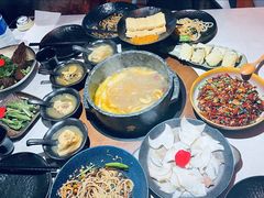 -芸山季·云南野生菌火锅(人民广场来福士店)