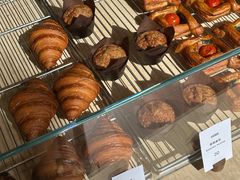 -VERIE BAKEHOUSE