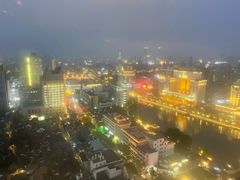 -云顶旋转自助景观餐厅