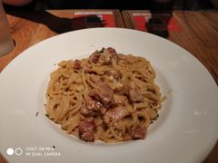 -玛格萝妮(汇智国际商业中心店)