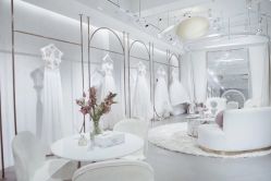 -艾米丽婚纱礼服