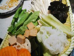 -三江源活鱼现烤(维多利摩尔城店)