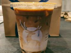 陨石拿铁-瑞幸咖啡(太阳百货店)