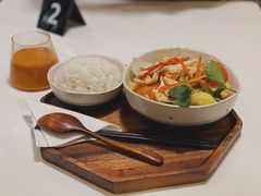 绿咖喱鸡肉套饭-GOGO Plate(成都太古里店)