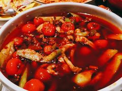 -渝信川菜 · 川味家常菜(财富购物中心店)