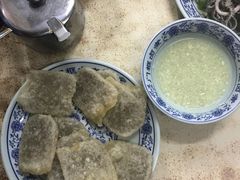 老北京炸灌肠-门框胡同百年卤煮(前门煤市街店)