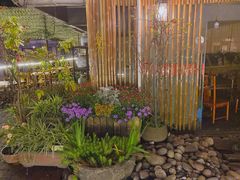 -冰冰龙虾·江湖菜·花园江景餐厅
