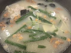 -花馬肆.云南过桥米线(汉神购物广场现场熬汤店)