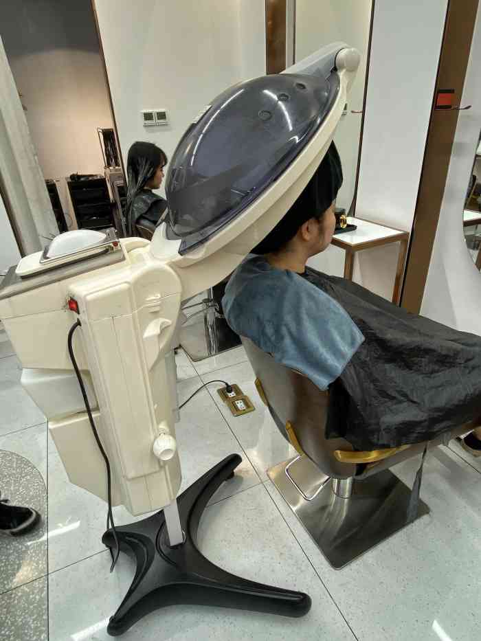 hair salon接发店-"新接的头发很喜欢,发色也很满意,谢谢泽一.