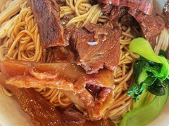 半筋半肉面-金杨拉面王小吃面馆·牛三宝面·红烧牛肉粉