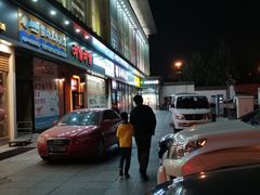 -悦邻百姓广场-停车场