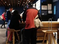 -星巴克(广州南站A18检票口楼上)