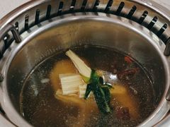 -龍歌自助小火锅(市南金茂湾店)