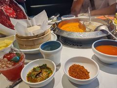 -左庭右院鲜牛肉火锅(金山万达店)