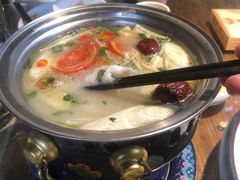 过桥白玉鲜鱼片-路小缦·珍馐美馔(市心北路店)