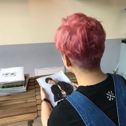 -茶发Salon·烫发染发理发