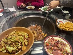 -挂旗柴锅鸡(蚌山区嘉年华店)