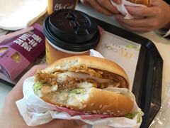 -麦当劳(百联西郊购物中心店)