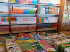 -新华书店(华城路店)