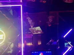 -温莎KTV(珠江路店)