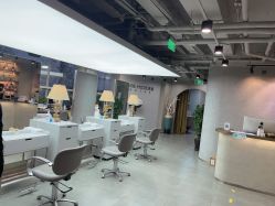 -变画·发型STUDIO