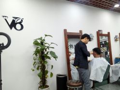 -V8潮牌·接发烫染连锁